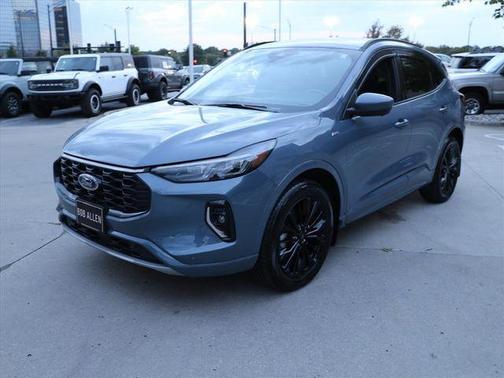 2023 Ford Escape ST-Line Elite