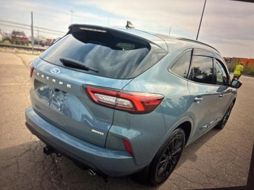 2023 Ford Escape ST-Line Elite