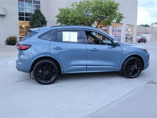 2023 Ford Escape ST-Line Elite
