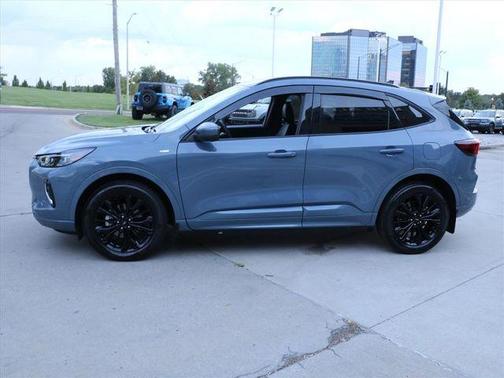 2023 Ford Escape ST-Line Elite