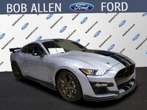 2022 Ford Shelby GT500 Base