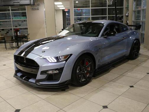 2022 Ford Shelby GT500 Base