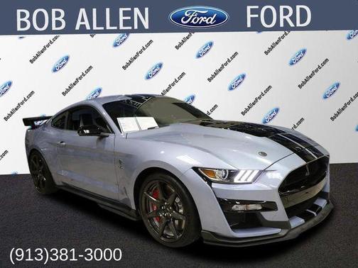 2022 Ford Shelby GT500 Base