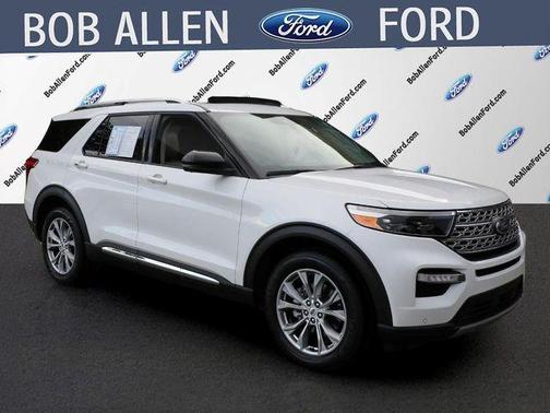 Star White 2022 Ford Explorer Limited