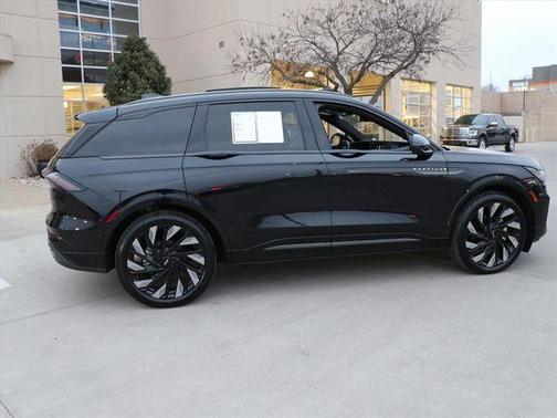 2024 Lincoln Nautilus Reserve