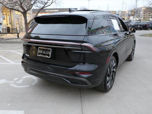 2024 Lincoln Nautilus Reserve