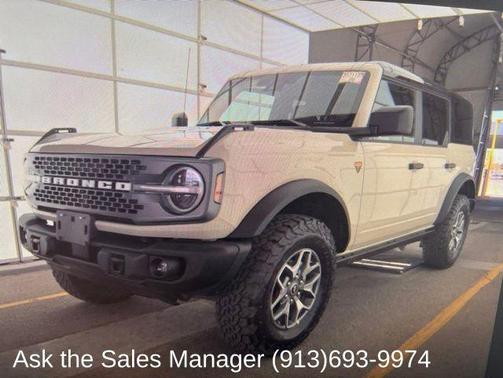 Desert Sand 2025 Ford Bronco Badlands