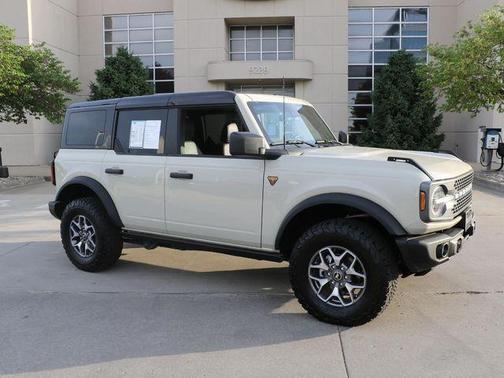 Desert Sand 2025 Ford Bronco Badlands