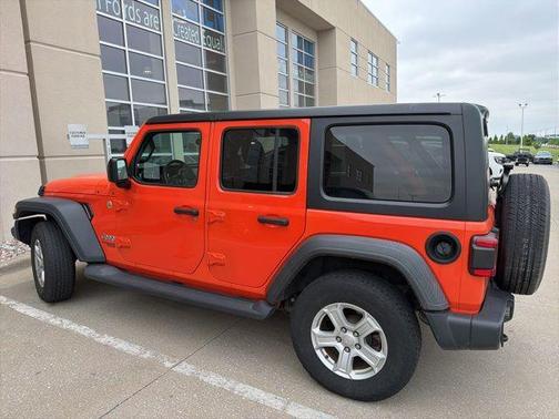 Metallic 2018 Jeep Wrangler Unlimited Sport