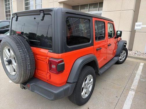 Metallic 2018 Jeep Wrangler Unlimited Sport