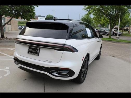 2024 Lincoln Nautilus Reserve