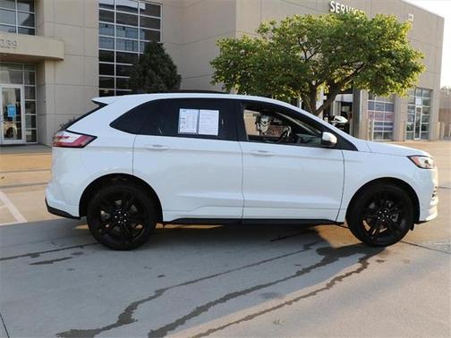 2022 Ford Edge ST