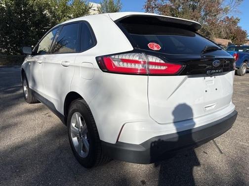 2021 Ford Edge SE