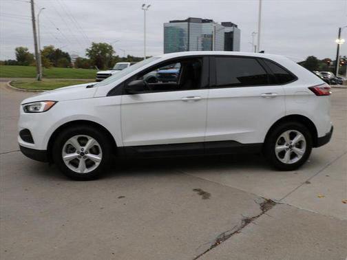2021 Ford Edge SE