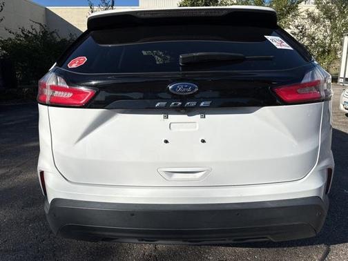 2021 Ford Edge SE