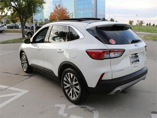 2021 Ford Escape Titanium Hybrid