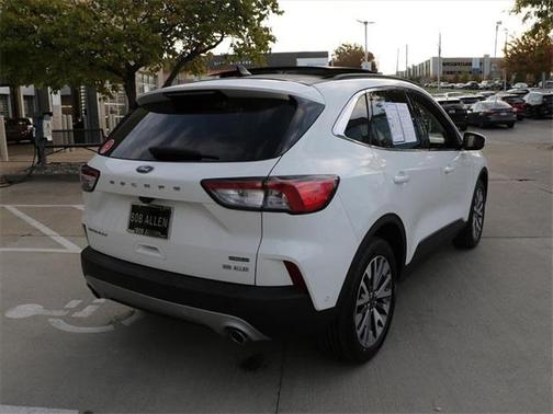 2021 Ford Escape Titanium Hybrid