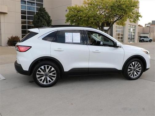 2021 Ford Escape Titanium Hybrid