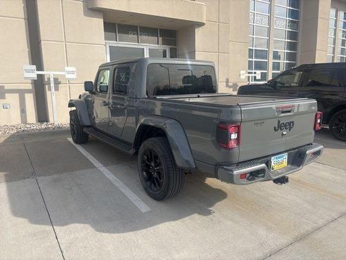 2022 Jeep Gladiator Overland