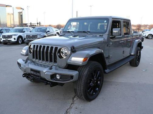 2022 Jeep Gladiator Overland