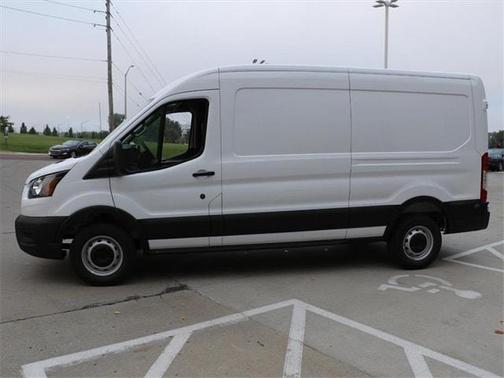 2025 Ford Transit-250 148 WB Medium Roof Cargo