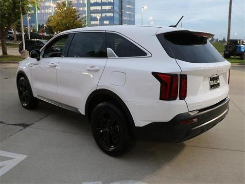 2023 Kia Sorento LX