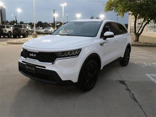 2023 Kia Sorento LX