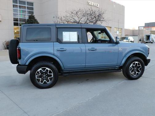 2024 Ford Bronco Outer Banks