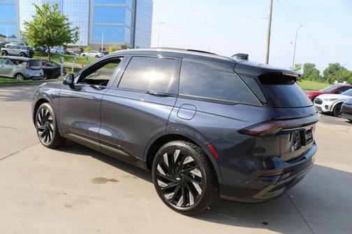 2024 Lincoln Nautilus Reserve