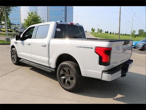2025 Ford F-150 Lightning Flash
