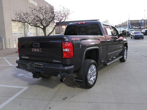2016 GMC Sierra 2500 Denali
