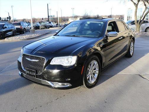 2017 Chrysler 300C Base