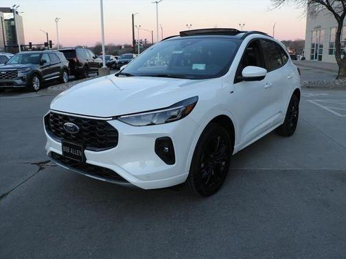 2026 Ford Escape ST-Line Elite