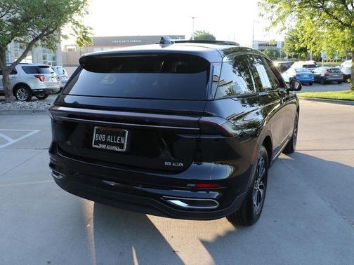 Infinite Black Metallic 2024 Lincoln Nautilus Premiere