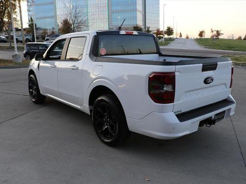 2025 Ford Maverick Lobo Standard