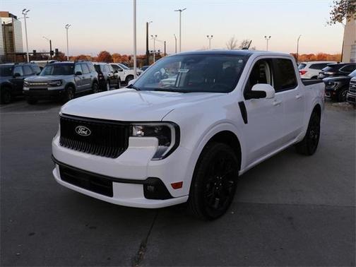 2025 Ford Maverick Lobo Standard