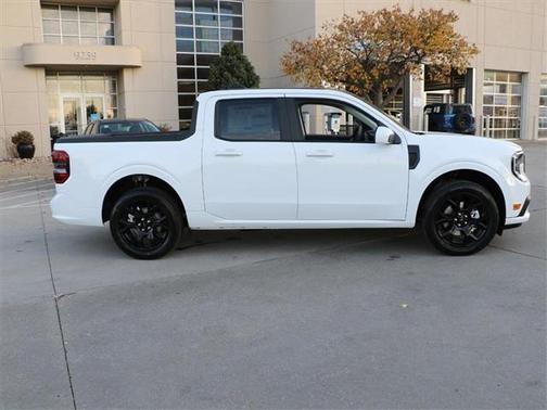 2025 Ford Maverick Lobo Standard