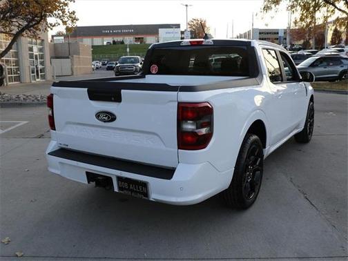 2025 Ford Maverick Lobo Standard