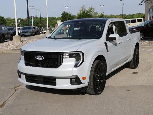 White 2026 Ford Maverick Lobo Standard
