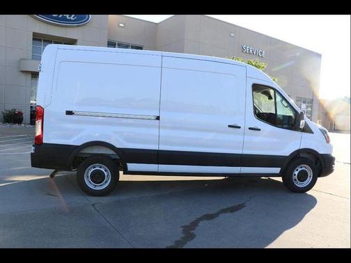2025 Ford Transit-250 148 WB Medium Roof Cargo