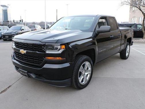 2017 Chevrolet Silverado 1500 Custom