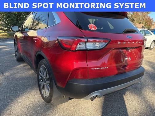 2021 Ford Escape Titanium Hybrid