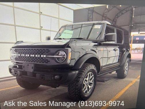Shadow Black 2025 Ford Bronco Badlands