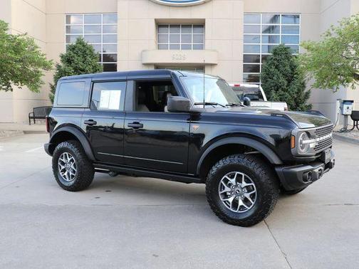 Shadow Black 2025 Ford Bronco Badlands