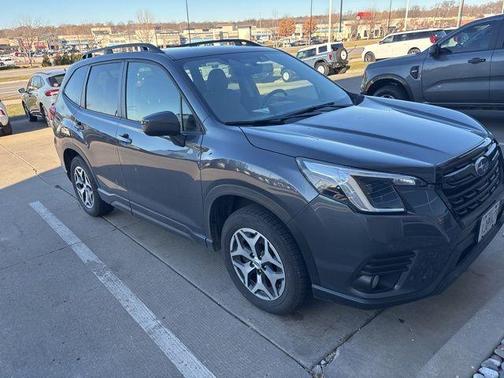 2023 Subaru Forester Premium