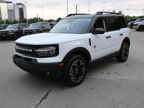 Oxford White 2026 Ford Bronco Sport Outer Banks