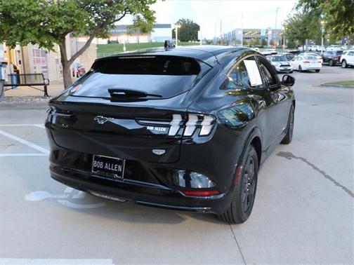 2023 Ford Mustang Mach-E California Route 1