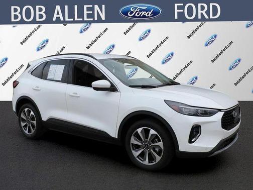 White Metallic 2023 Ford Escape Platinum