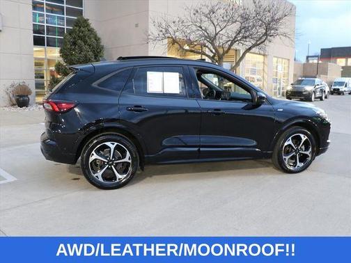 2023 Ford Escape ST-Line Elite