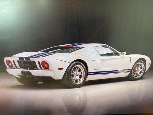 White 2005 Ford GT Base